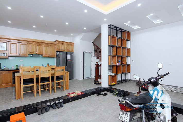 Six bedrooms house for rent in Au Co, Tay Ho, Hanoi.