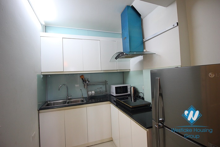 Nice big studio apartment for rent in Au Co st, Tay Ho district 