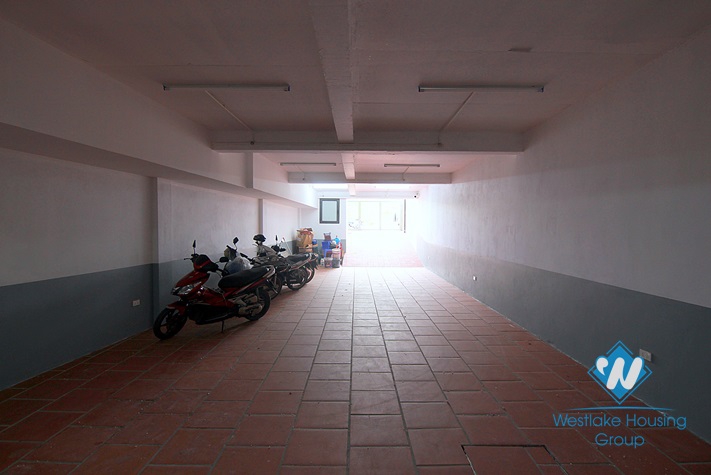 100 sqm - Nice location and brand new office for rent 