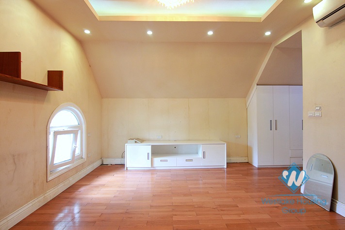 Unfurnished 6 bedrooms house for rent in Au Co st, Tay Ho area.