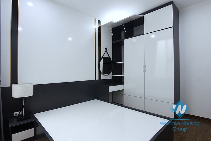 A bright and cute 1 bedroom apartment for rent near the West Lake Side