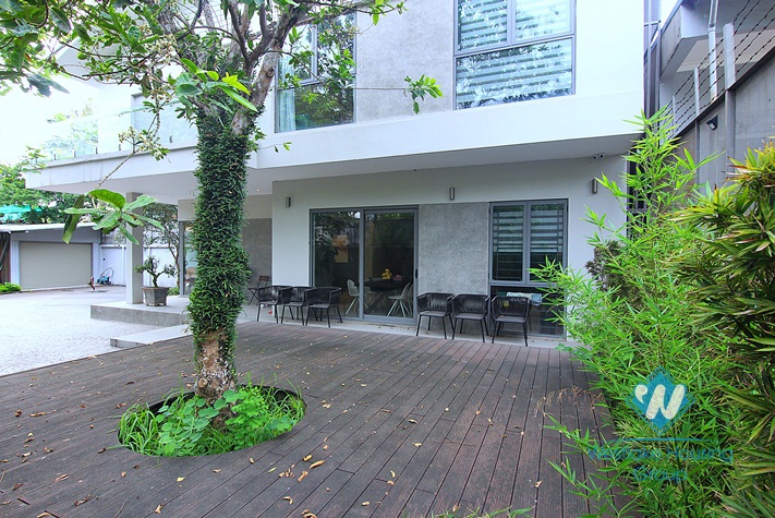 A gorgeous garden villa for rent in Tay ho, Ha noi