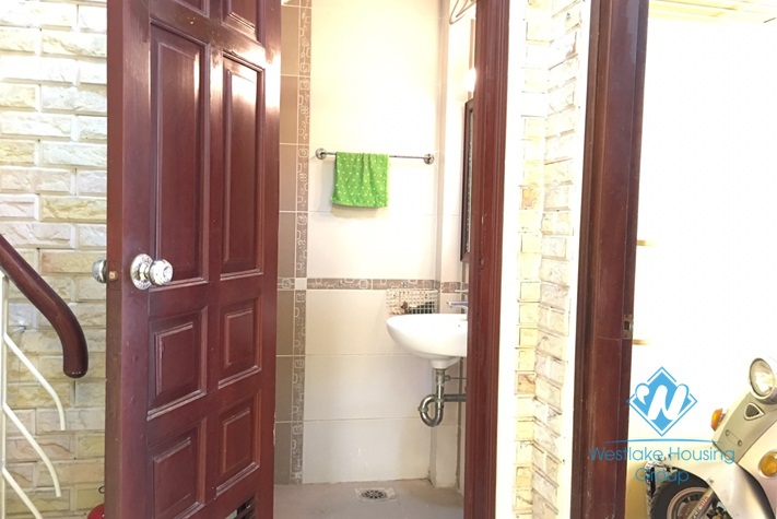 A cozy house for rent on Hoang Hoa Tham, Ba Dinh