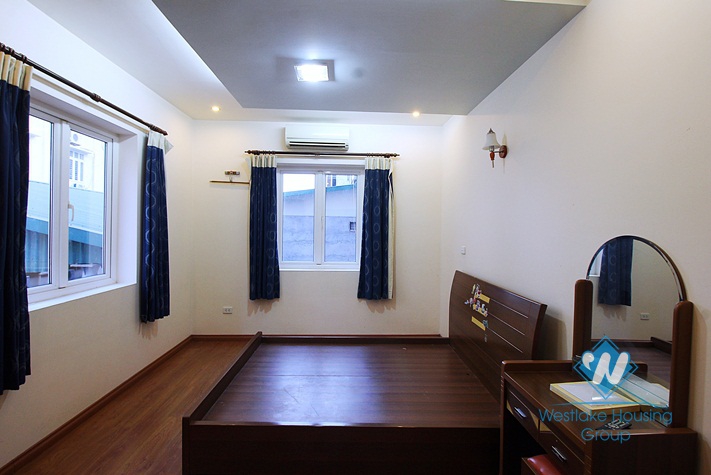 A good price 4 bedroom house for rent in Tay Ho street