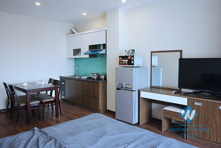 High floor and brand-new studio for rent in Nhat Chieu st, Tay Ho.