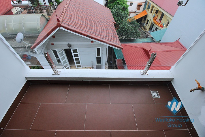 Brand-new 1 bedroom with lakeview for rent in Nhat Chieu st, Tay Ho.
