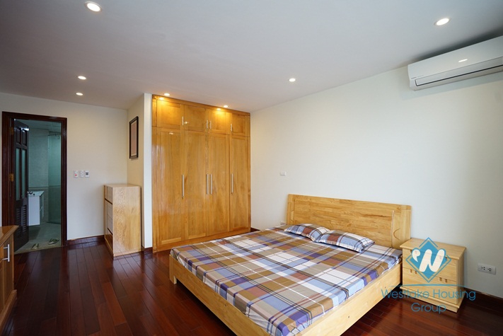 A spacious 3 bedroom apartment for rent in Ba Dinh District