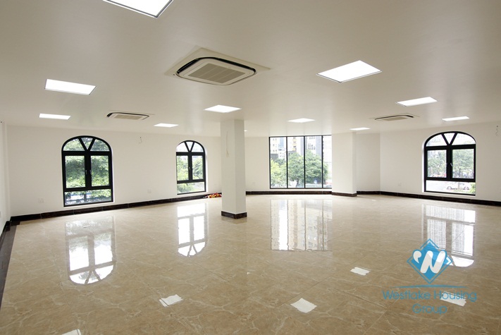 A brand new office for rent in Cau giay, Ha noi