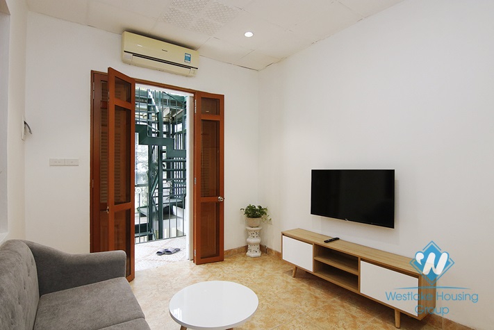 An affordable price 1 bedroom apartment for rent in Hoang Hoa Tham, Ba Dinh