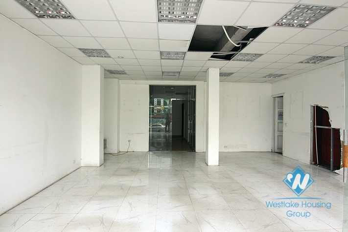 An office for rent on the main road Au co, Tay ho