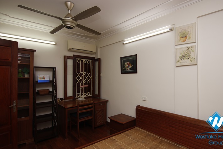 Cheap 3 bedroom apartment for rent in Ton That Thiep, Hoan Kiem