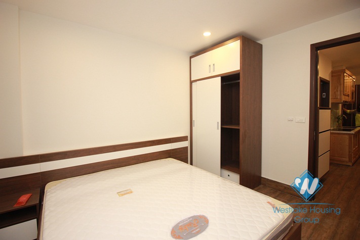 Elegant 1 bedroom apartment for rent on Dao Tan street, Ba Dinh