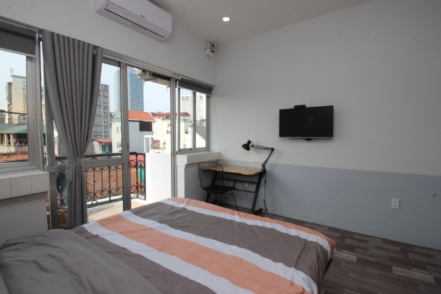 Bright one bedroom apartment for rent in Phan Huy Ich, Ba Dinh area