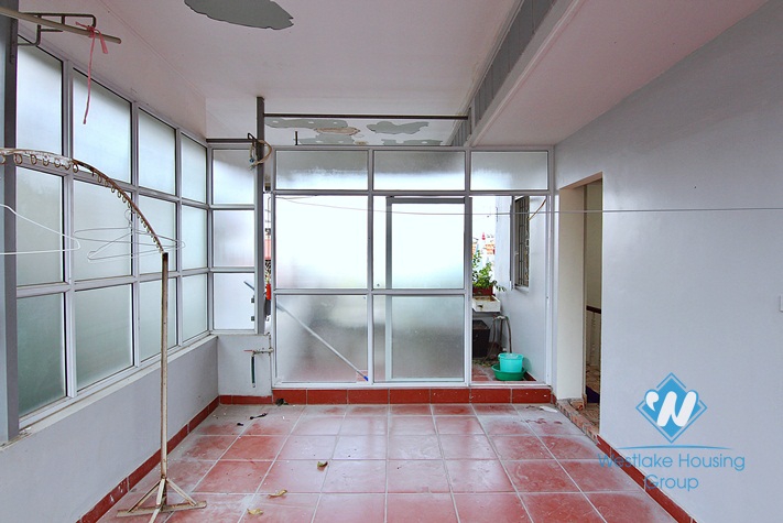 A cheap 3 bedroom house for rent in Au co, Tay ho