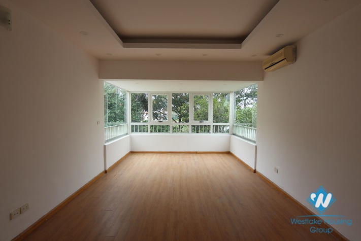 Gorgeous house with large green garden  for rent in Tay Ho, Hanoi