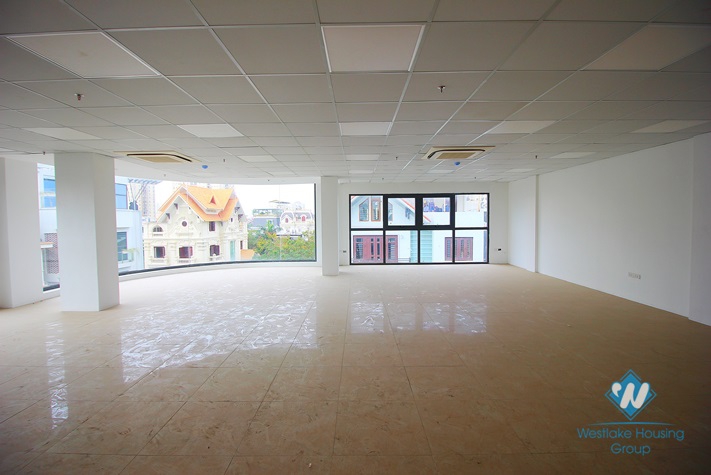A bright, open office for rent in Vuon Dao