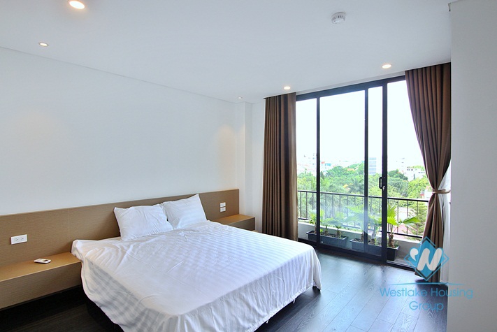 A gorgeous and modern 2 bedroom apartment for rent in Tay ho, Ha noi