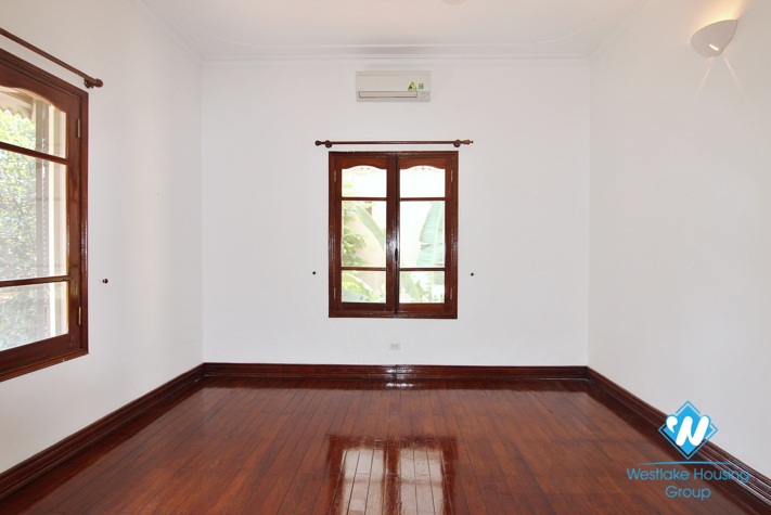 A beautiful secluded villa for rent in Tay Ho with swimming pool and garden