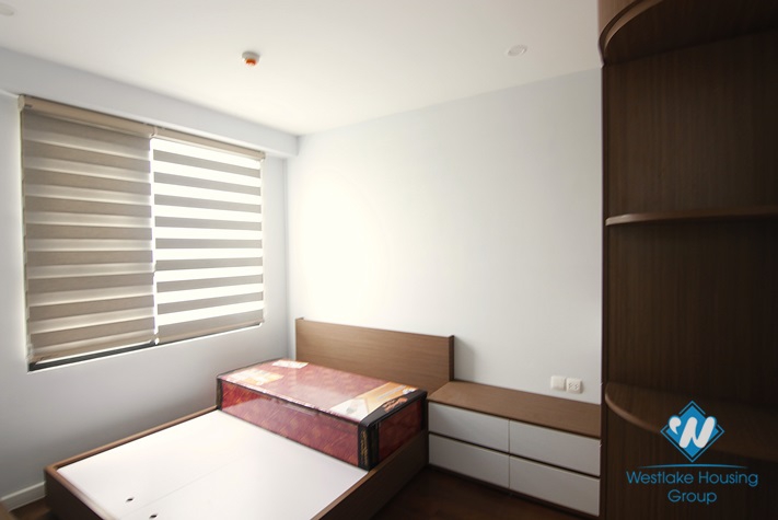 Beautiful 3 bedrooms in D'Capital building, Tran Duy Hung st for rent 