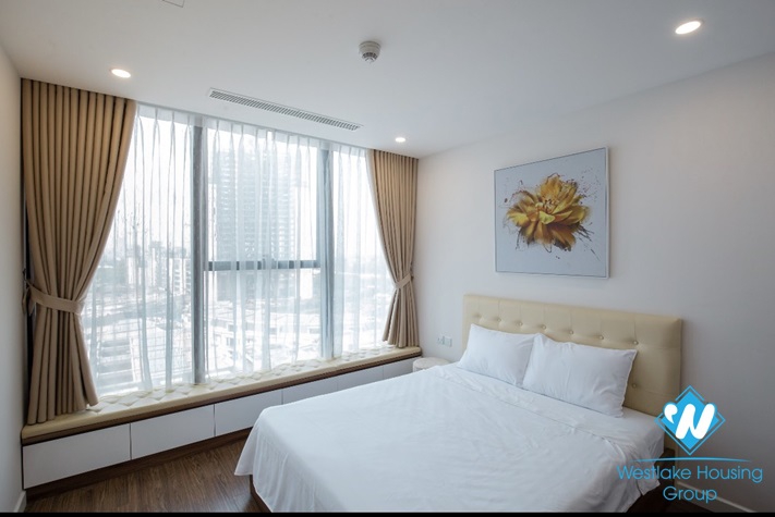 A luxurious 3 bedroom apartment for rent in Sunshine City near Ciputra 