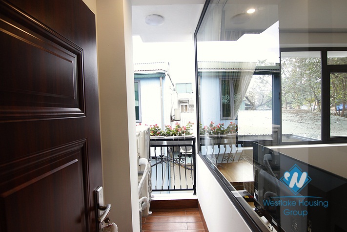 A nice 2 bedroom apartment for rent on Hoang Hoa Tham street