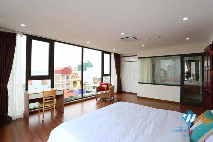 New and bright 02 bedrooms apartment for rent in Nhat Chieu st, Tay Ho District 