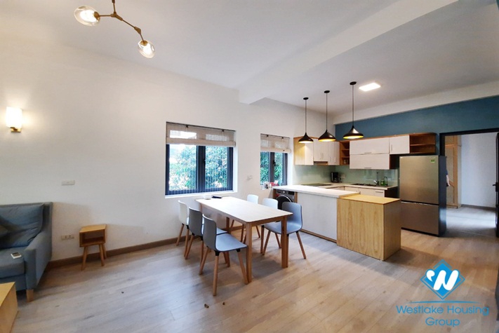 New three-bedroom apartment for rent in ngoc Thuy Long Bien