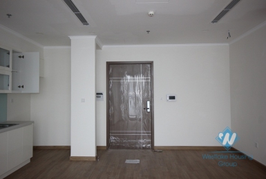 Unfurnished and bright apartment for rent in Vinhome Garden-My Dinh area 