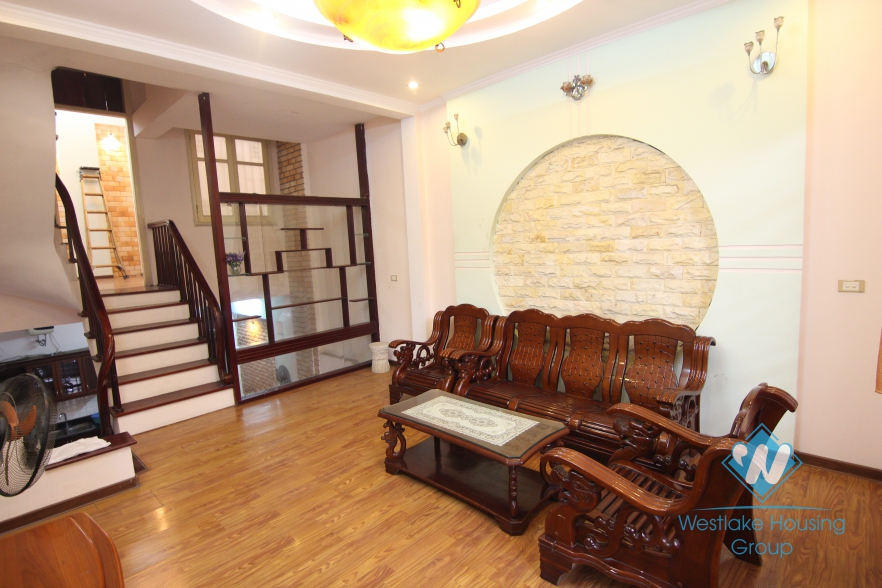 5 bedrooms house for rent in Ba Dinh district, Ha Noi