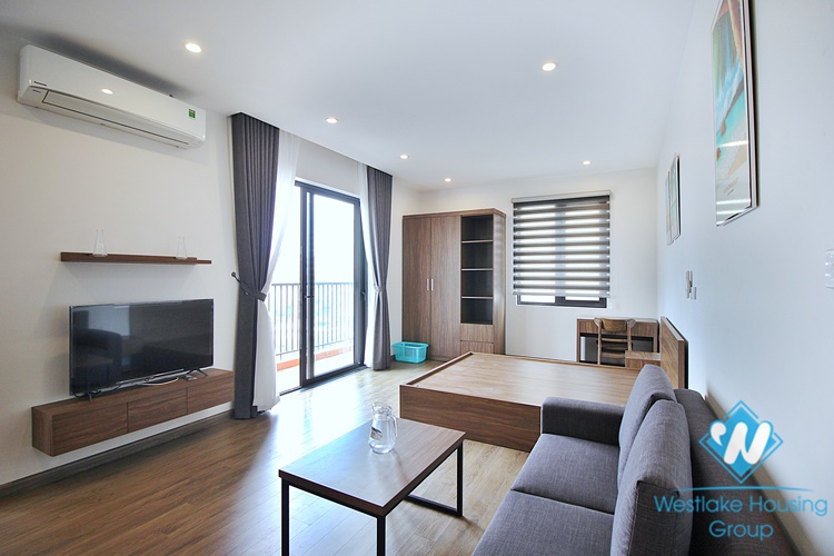 A brand new and bright studio for rent in Dang Thai Mai st, Tay Ho, Ha Noi
