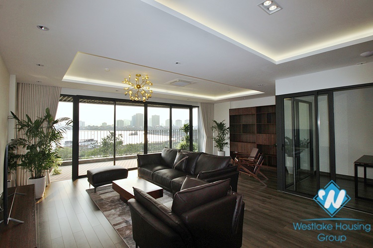 Lake view three bedrooms apartment for rent in Au Co street, Tay Ho district
