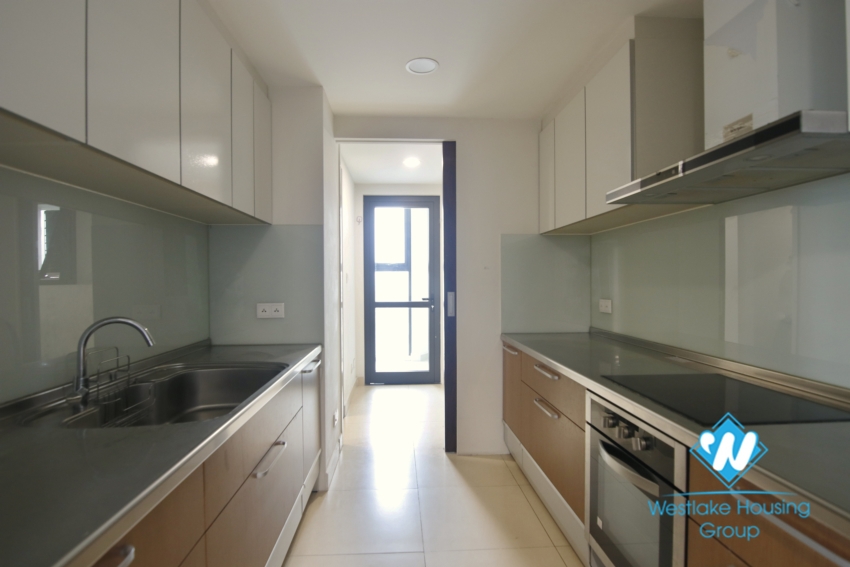 Serviced apartment for rent with three bedrooms in Hoang Thanh Tower, Hai Ba Trung