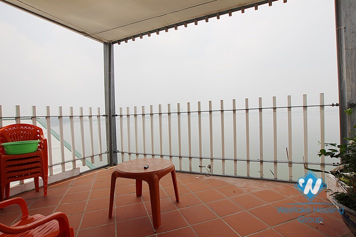 Lake view apartment with separate bedroom for rent in Yen Phu village