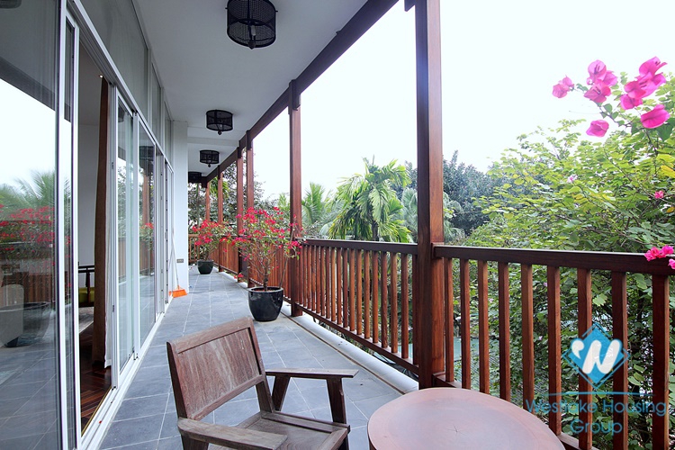 Luxurious 4 beds aparment for rent in Xom Chua, Dang Thai Mai area, Tay Ho