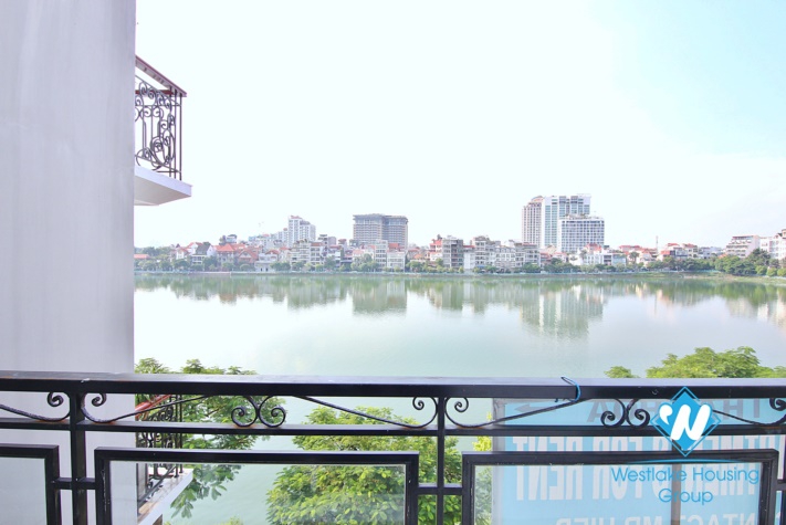 Nice design 02 bedrooms apartment with lake view for rent near Sheraton Hotel