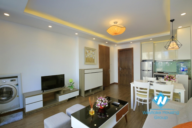 Serviced apartment for rent with Japanese cable TV on Linh Lang, Ba Dinh