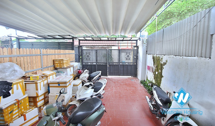 Two floor house for rent in Dang Thai Mai st, Tay Ho District 