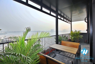 A lake view 3 bedroom apartment in Tu hoa, Tayho, Hanoi