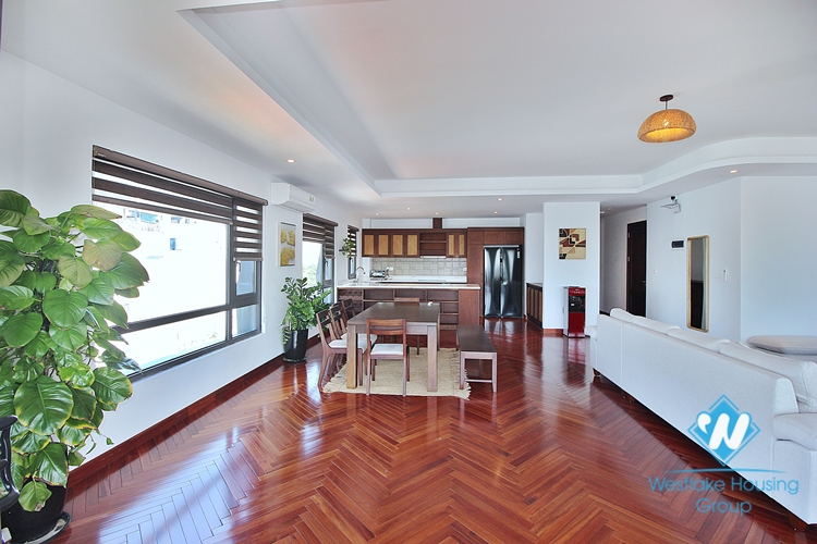 Top floor and lakeview 3beds apartment for rent in Tu Hoa st, Tay Ho