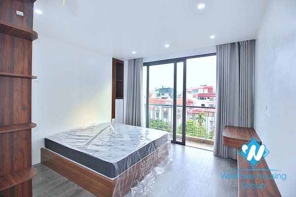 Brand new 2 bedroom apartment for rent in Xuan dieu, Tay ho
