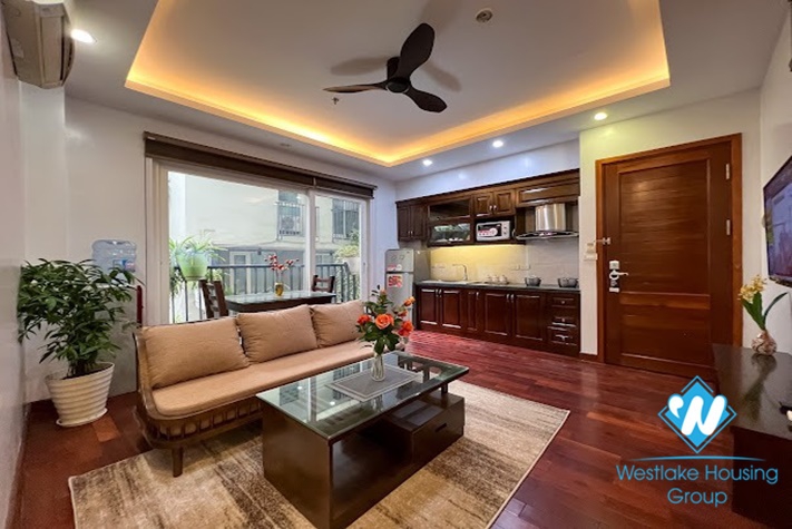One bedroom bright apartment for rent Kim Ma st,Ba Dinh district 