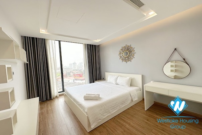 Three bedroom modern apartment for rent at M3 Vinhome Metropolis 19 Lieu Giai,Ba Dinh district. 