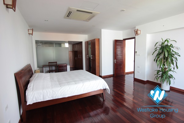 A spacious 3 bedroom apartment for rent in Tay ho, Hanoi