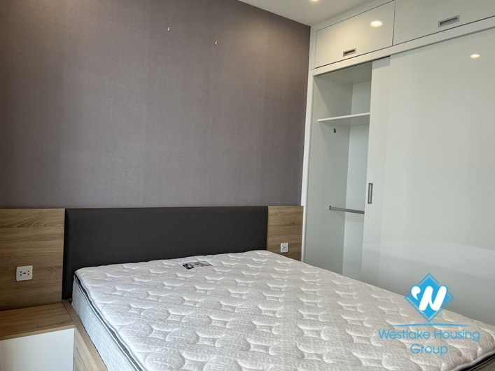 2 bedroom apartment for rent at S3 Vinhome Skylake Pham Hung.