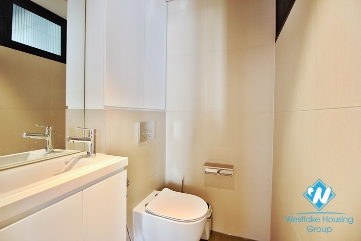 A newly 3 bedroom apartment for rent in To ngoc van, Tay ho