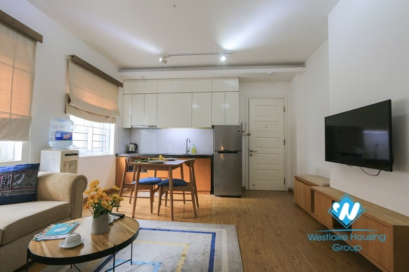 1 bedroom apartment for rent in Pham Huy Thong, Ba Dinh district.