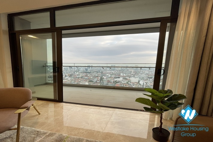 Good quality apartment for rent in S2 Tower - Sun Grand Thuy Khue st, Tay Ho District 