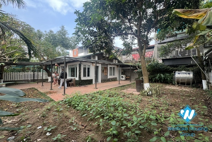 Nice house with garden for rent in An Duong st, Tay Ho District 