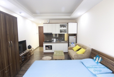 Nice and new studio for rent on Huynh Thuc Khang, Dong Da