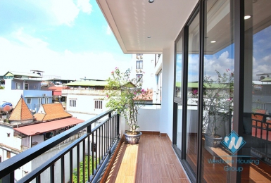 Beautiful and brightly 3 bedroom apartment for rent in Dang thai mai, Tay ho, Ha noi